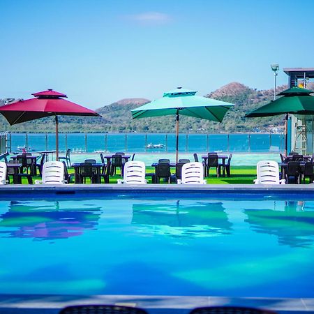 Sky Garden Hotel Coron Esterno foto