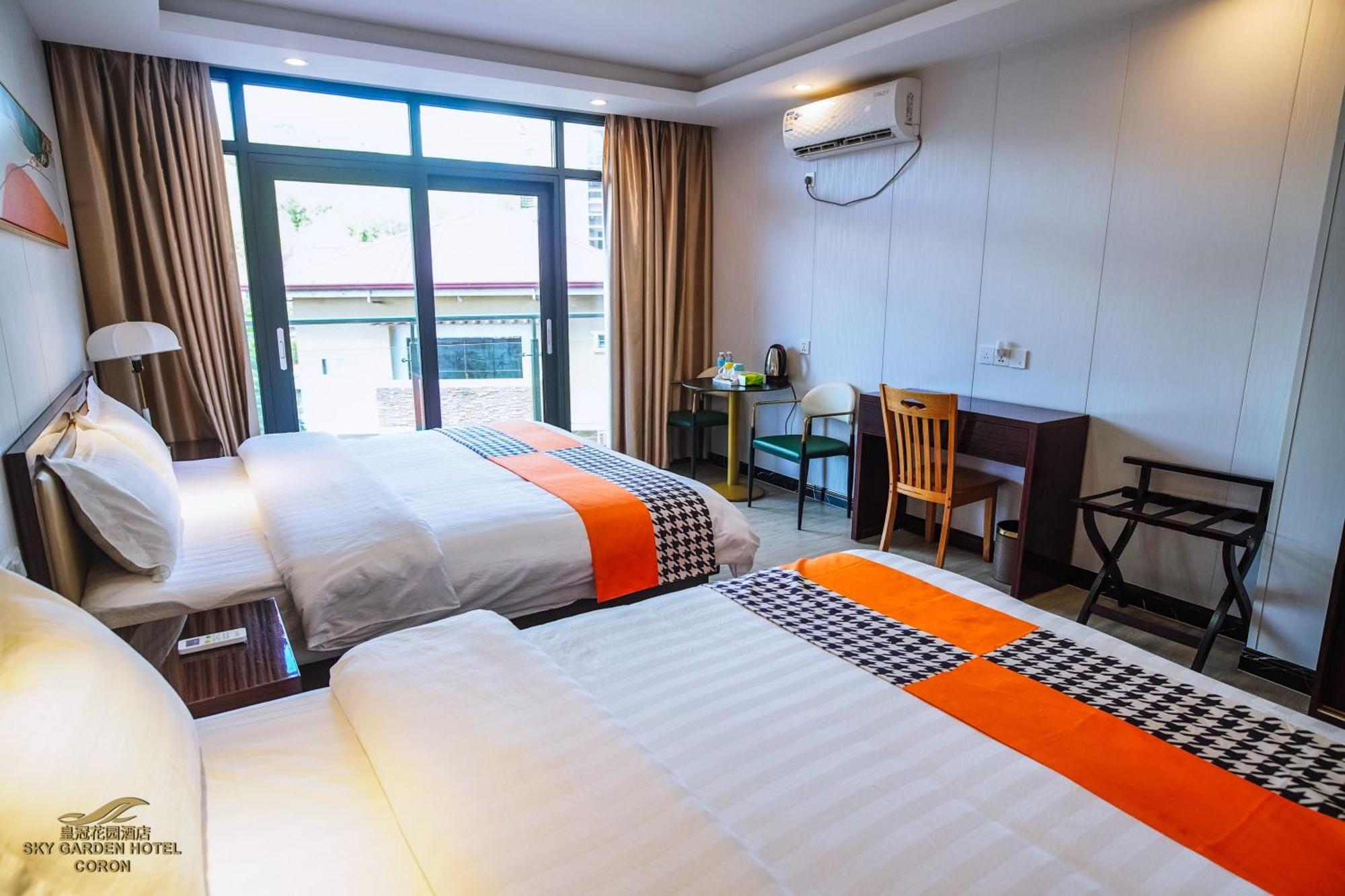 Sky Garden Hotel Coron Esterno foto