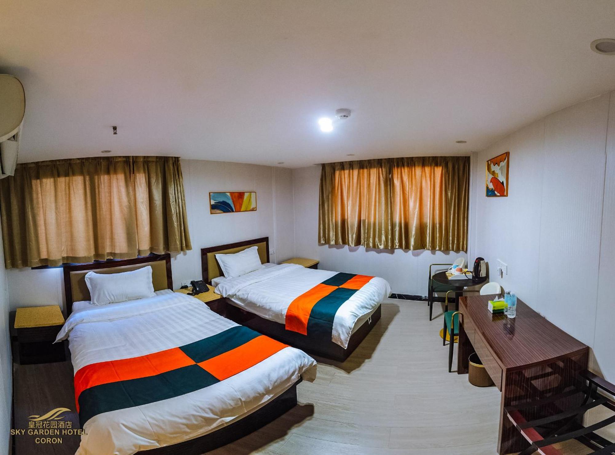 Sky Garden Hotel Coron Esterno foto