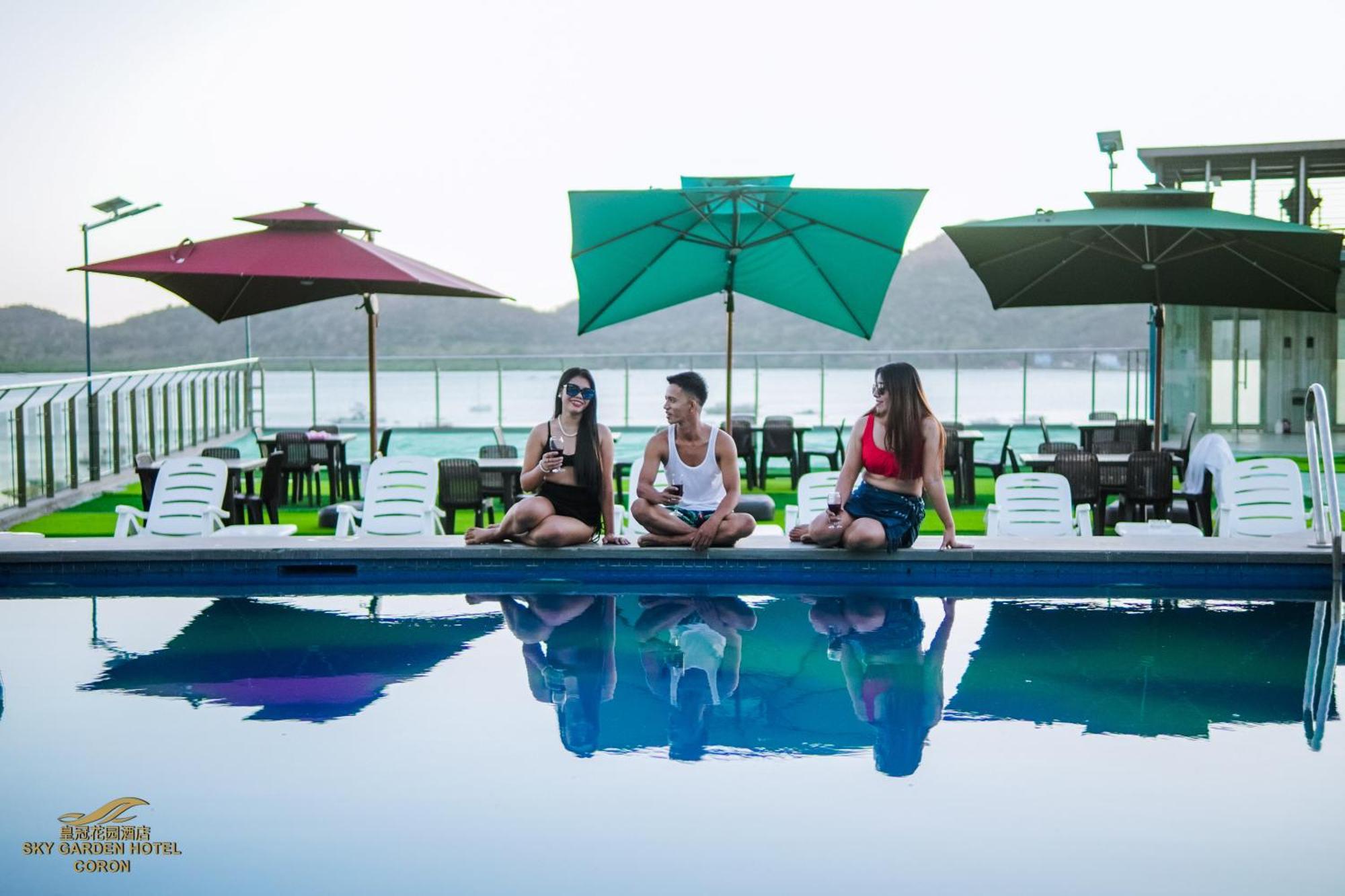 Sky Garden Hotel Coron Esterno foto